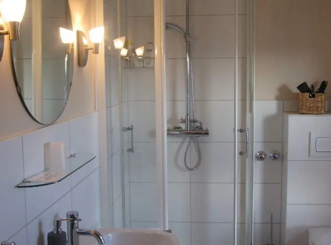 Hof Grafeneiche בית הארחה *